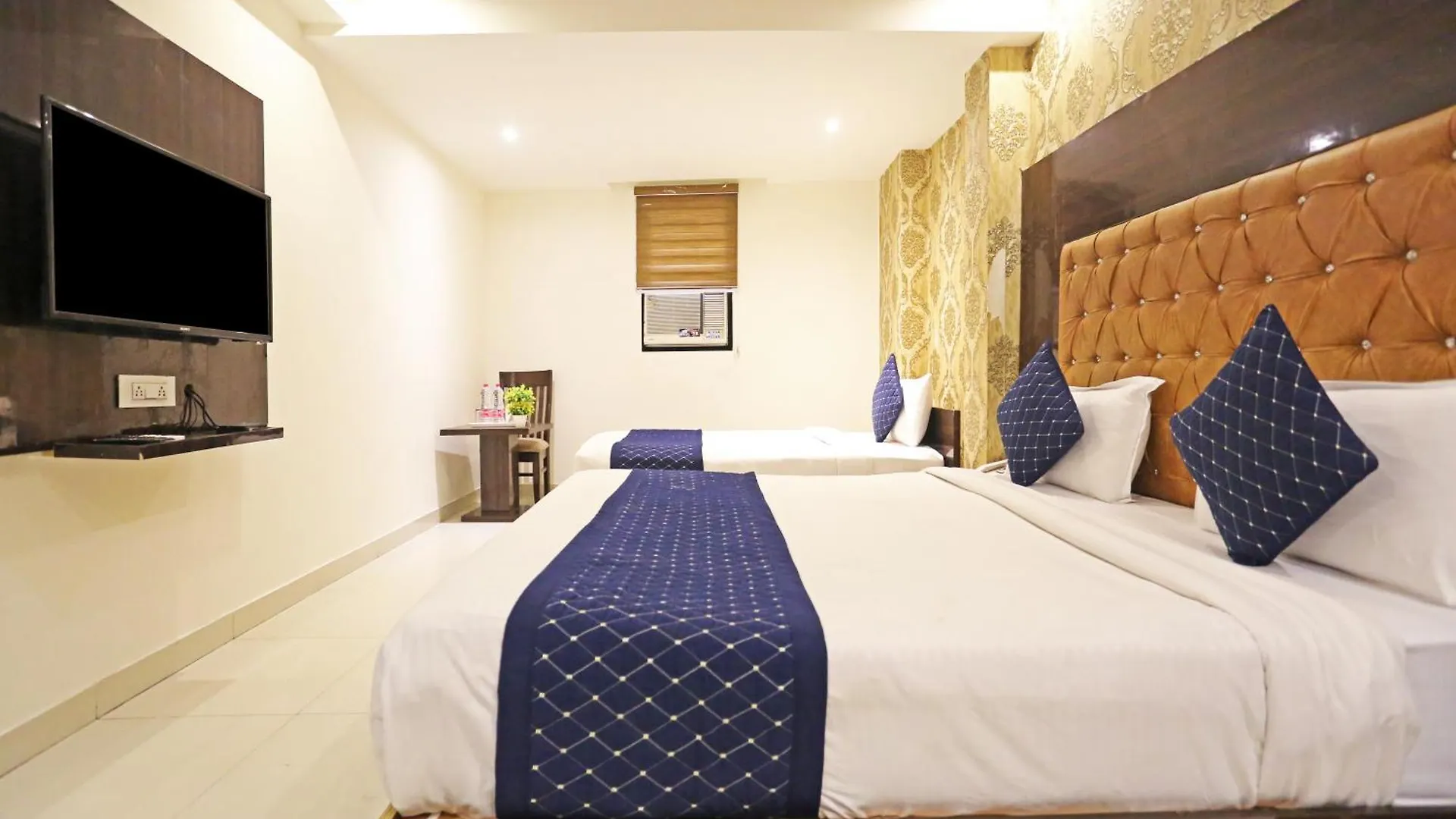 Hotel Iconic Igi Delhi International Airport New Delhi