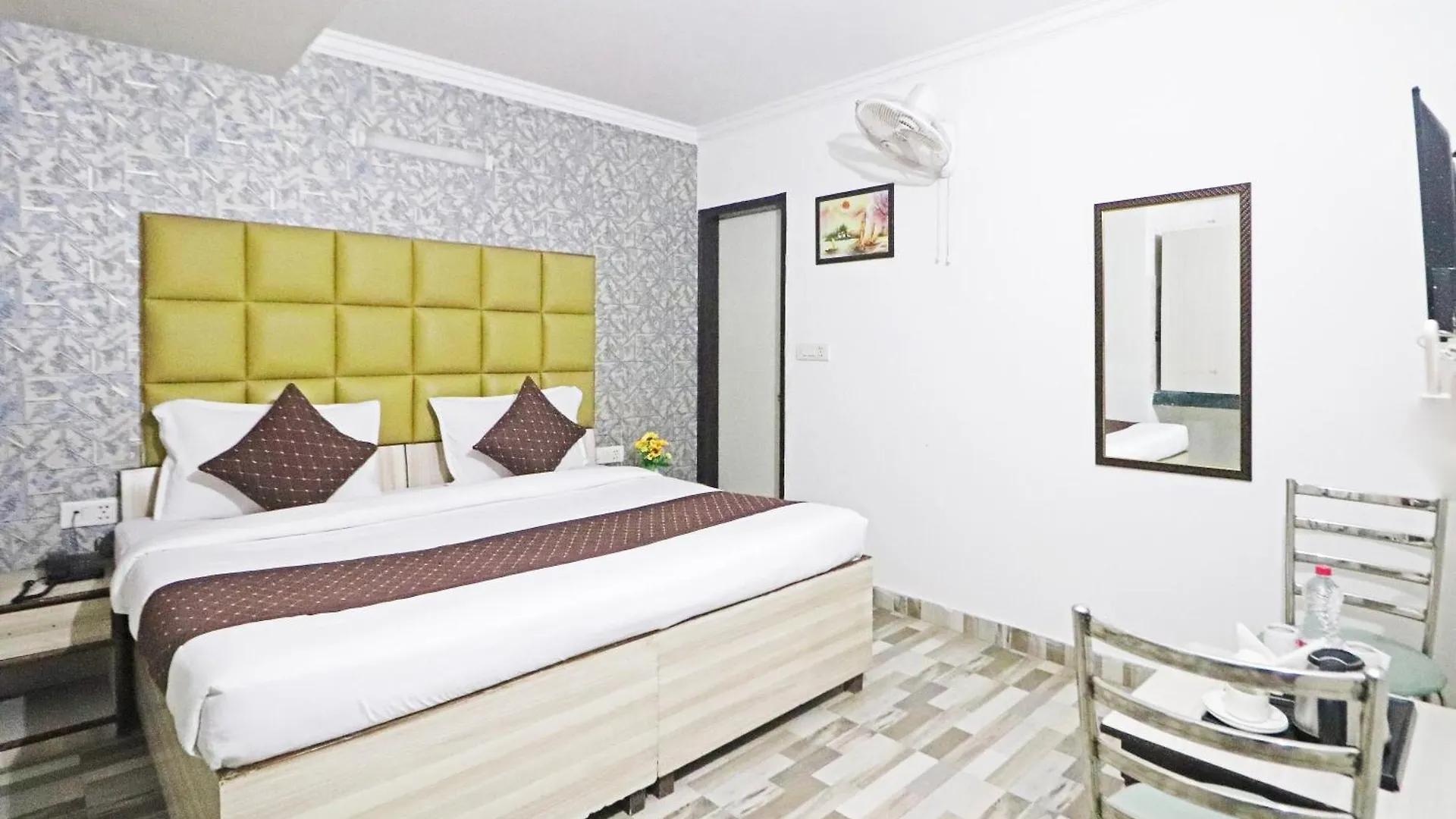 Hotel Iconic Igi Delhi International Airport New Delhi 3*,